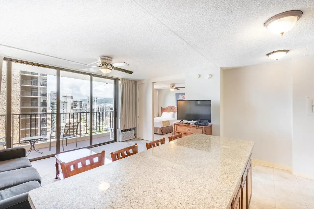 Deluxe Studio Condos Near Waikiki Beach - Free Parking & Outdoor Pool location