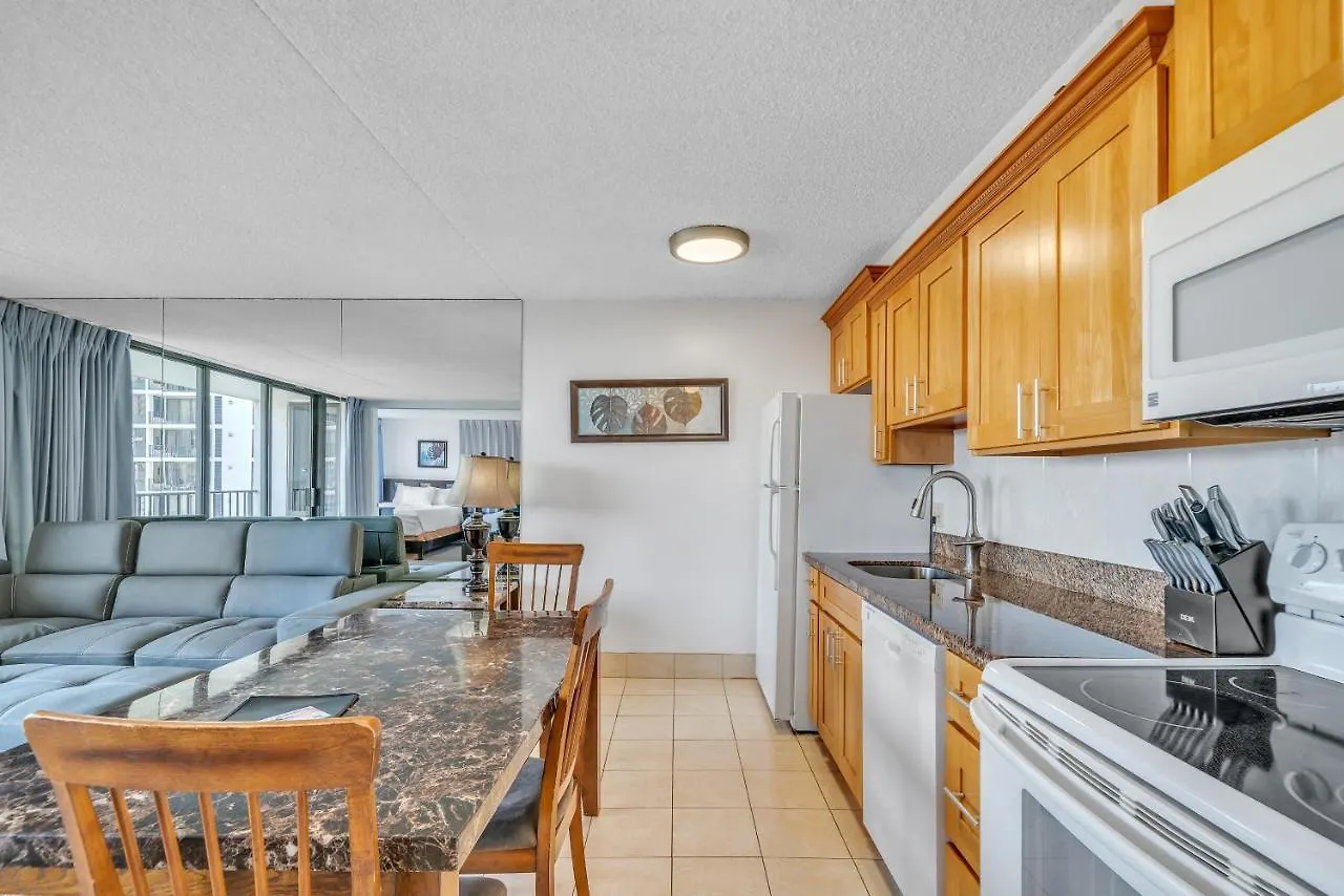 Deluxe Studio Condos Near Waikiki Beach - Free Parking & Outdoor Pool 檀香山 公寓