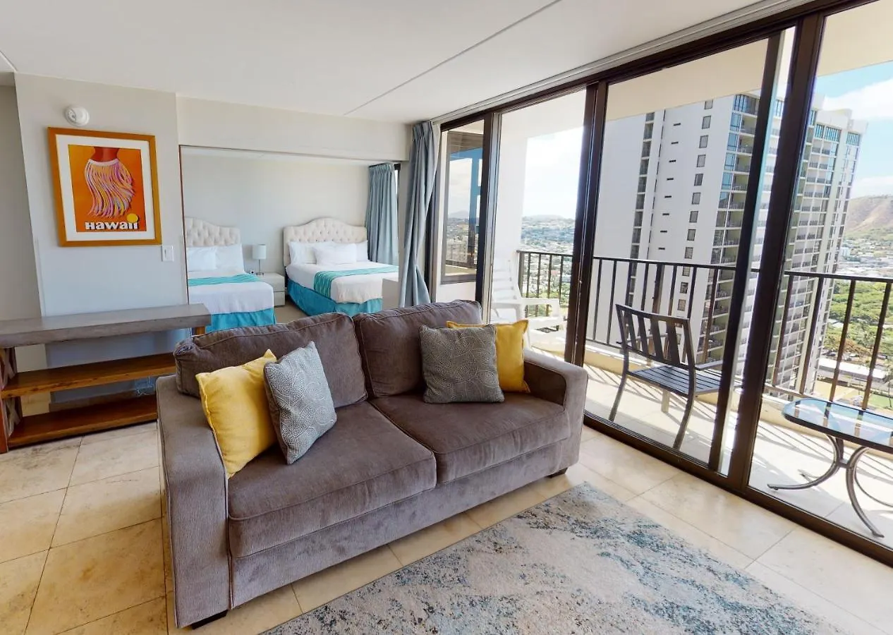 Deluxe Studio Condos Near Waikiki Beach - Free Parking & Outdoor Pool Honolulu Apartmán