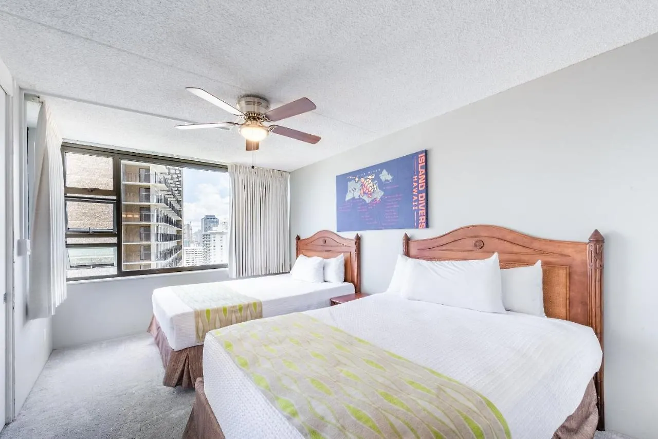 Deluxe Studio Condos Near Waikiki Beach - Free Parking & Outdoor Pool Honolulu 0*,  USA
