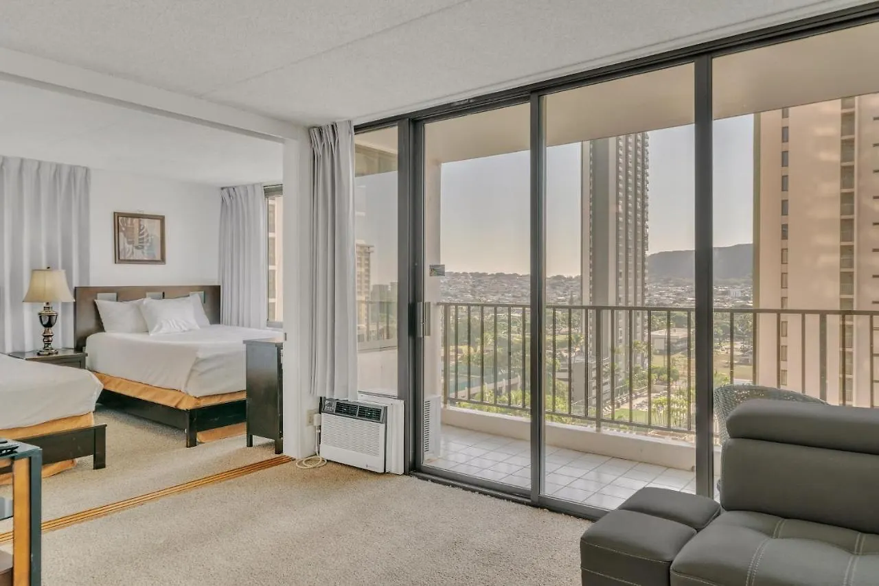 Deluxe Studio Condos Near Waikiki Beach - Free Parking & Outdoor Pool Honolulu 0*,